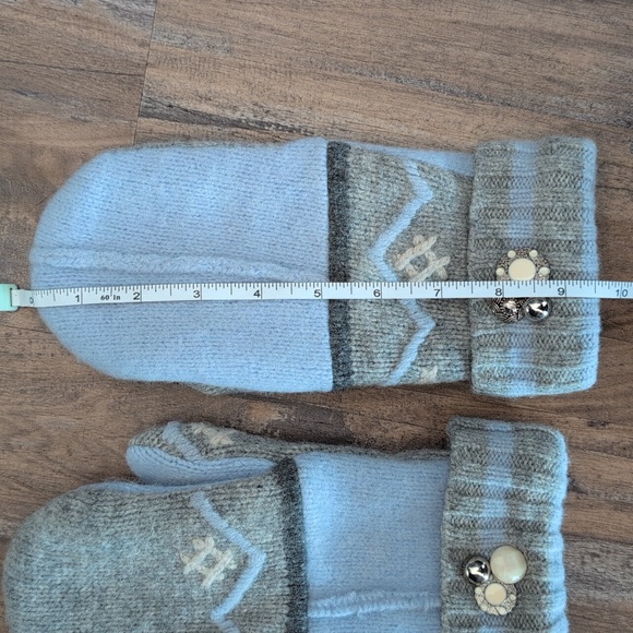 Embellished Wool Fleece Lined Mittens - Picture 6 of 8